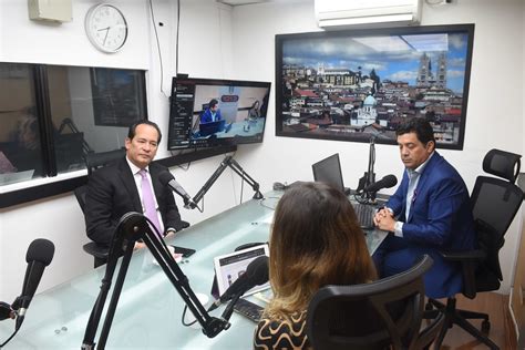 Entrevista Del Ministro Henry Cucal N En Radio Sucesos Flickr