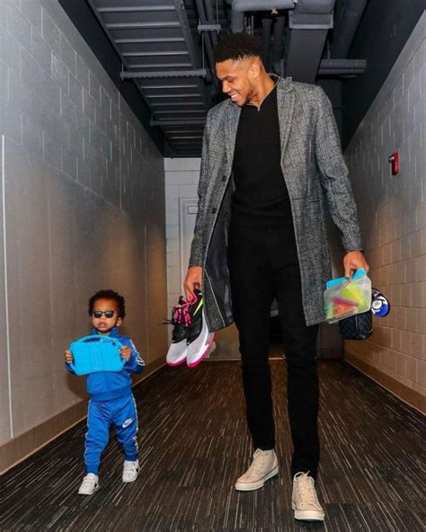 Long Coat Worn By Giannis Antetokounmpo On His Instagram Account Giannisan34 Spotern