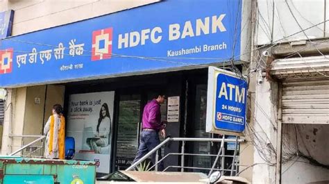 Hdfc Signs Definitive Pact With Bpea Eqt Led Consortium For Sale Of Hdfc Credila For Rs 9 060 Cr