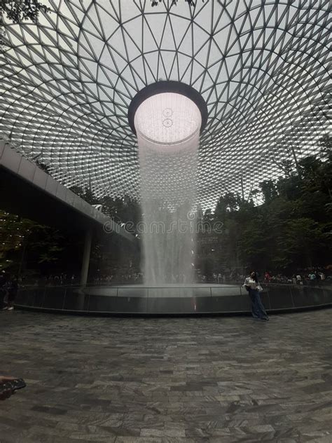 Indoor Waterfall in Jewel Changi Airport Singapore Editorial Image - Image of singapore, jewel ...