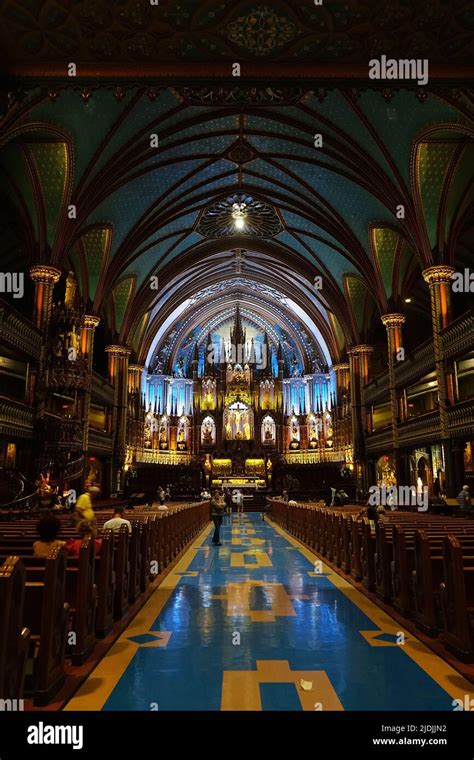 interior, Notre-Dame Basilica (Basilique Notre-Dame de Montréal), Place ...