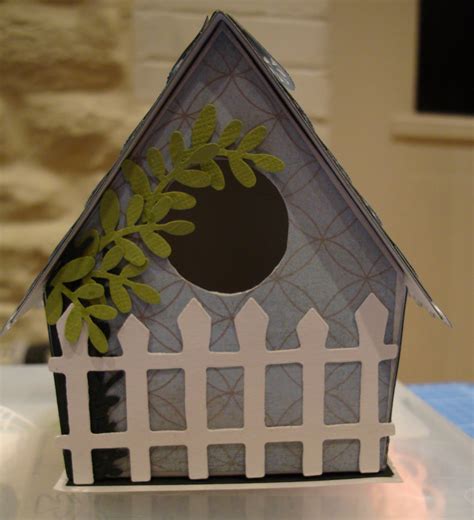 Lynne's blog: Bird house gift box