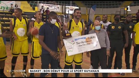 Basket L Quipe Masculine Du Sport Guyanais Remporte La Coupe De La