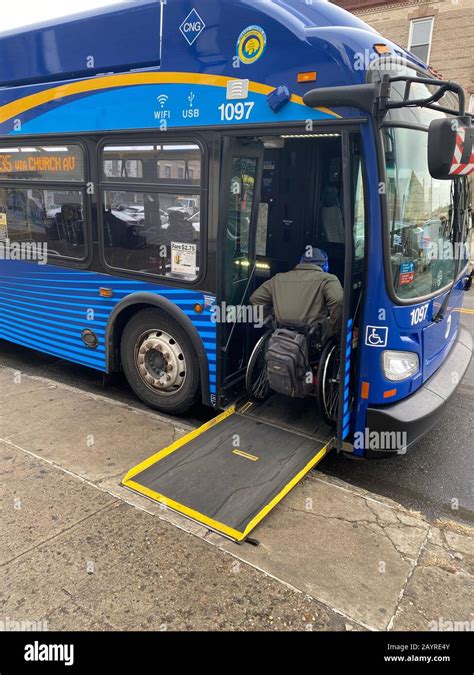 Bus Ramp Hi Res Stock Photography And Images Alamy