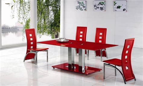 Modern Dining Room Tables That Are on Trend