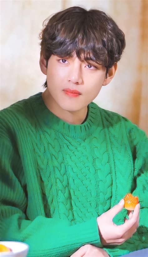 Ghim Trên Taehyung Bts Daegu Nhóm Nhạc Bts