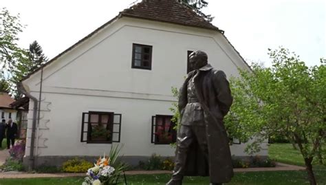 U KUMROVCU SE SJEĆAJU TITA Na tisuće ljudi došlo obilježiti Dan mladosti