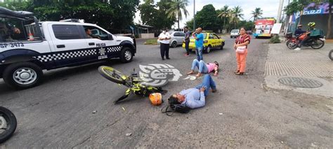 Pareja De Motociclista Resulta Lesionada Tras Ser Impactada Por Taxista