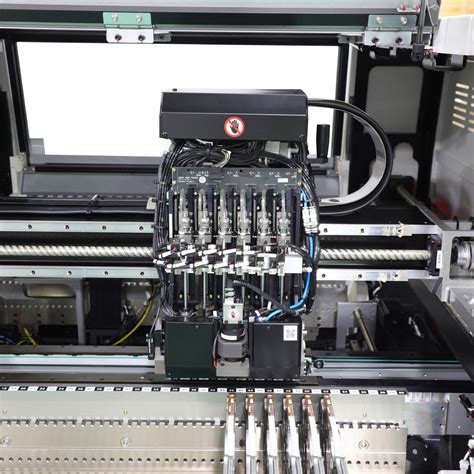 Nozzle Head Smd Pick And Place Machine With Smt Feeders For Pcb