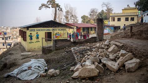 Mehr Opfer Nach Beben Bef Rchtet Zahl Der Toten In Nepal Steigt Auf