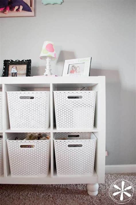 DIY Decor + Cube Shelf Hack - embellish*ology | Cube storage decor ...