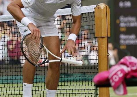 Foto Alcaraz celebra la victoria Glamour y tensión en Wimbledon las