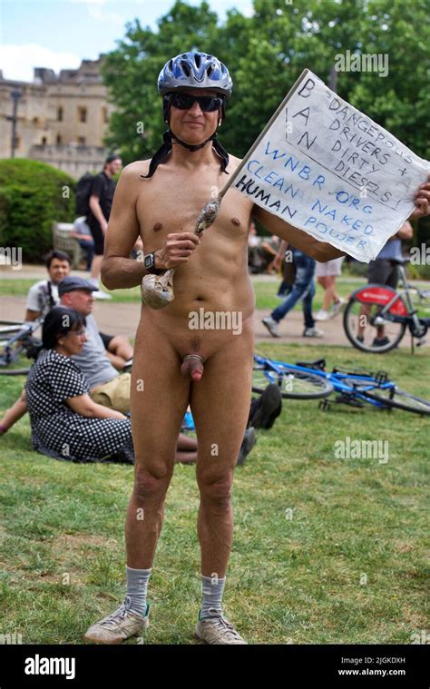 World Naked Bike Ride Londres Fotograf A De Stock Alamy