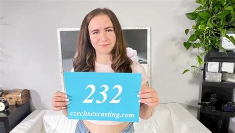 Tschechische Tschechische Vollbusige Milf Spreizt Ihre Beine F R Einen Tollen Job Xhamster