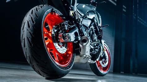 Yamaha Debuts Updated 2021 MT 07 Naked Bike Automacha
