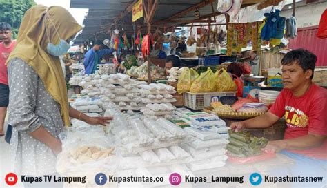 Kupas Tuntas Harga Kedelai Naik Pedagang Tempe Dan Tahu Di Pasar