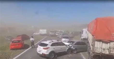 Nube De Polvo En La Autopista Qu Hacer Para Evitar Un Accidente