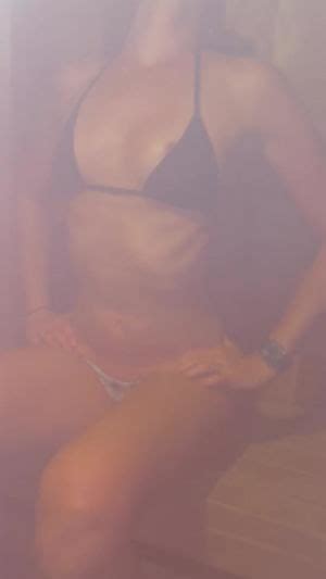 Pornpic Xxx Wild Milf In The Sauna