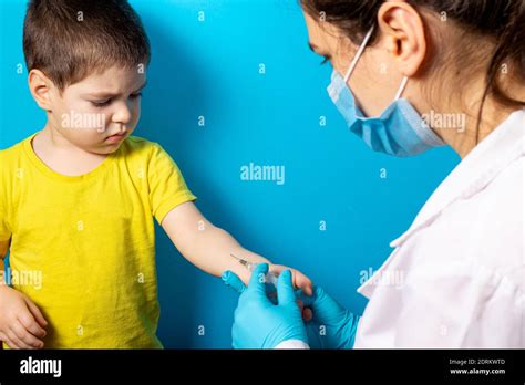 Mantoux Tuberculin Skin Test Hi Res Stock Photography And Images Alamy