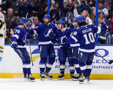 Streaking Tampa Bay Lightning fend off old foe - LightningInsider.com