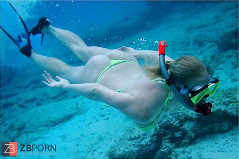 Underwater Joy ZB Porn