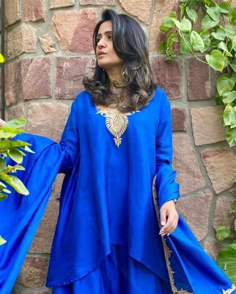 mitali wadhwa  smera royal blue kurta set twny