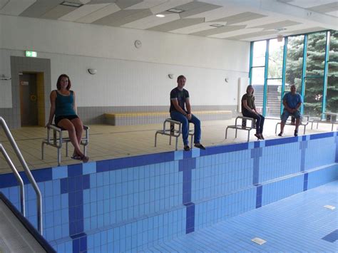 Wasser Marsch In Der Schwimmhalle