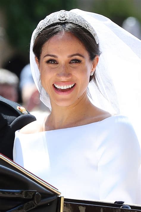 Meghan Markle S Royal Wedding Tiara Everything You Need To Know Glamour