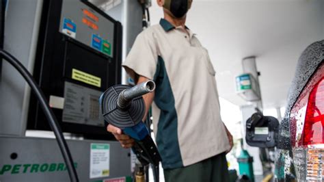 Petrobras reajusta preços dos combustíveis gasolina sobe R 0 21 e