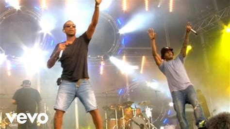 N E R D Hot N Fun Starsmith Remix Ft Nelly Furtado Youtube