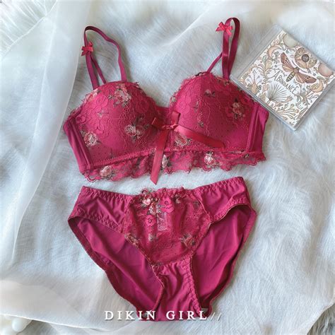 Flowers Lace Bra Penty Combo Set Iner Beauty