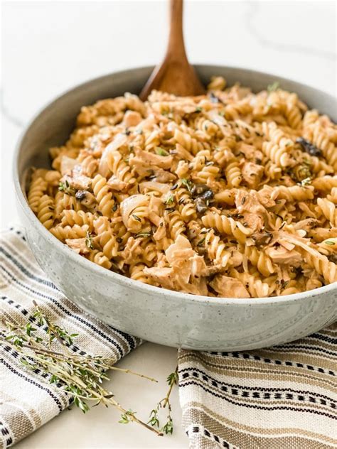 One Pot Creamy French Onion Chicken Pasta Pound Dropper