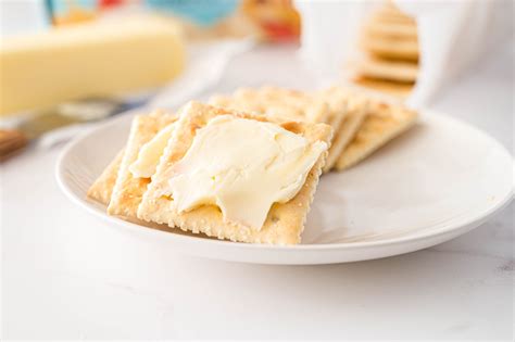 ‘buttered Saltine Crackers Are The Hot New Snack Trend Everyone Is