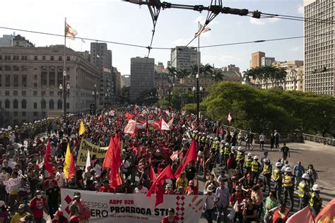 Ato Brasil Sem Despejo Em Sp Alerta “mais De 188 Mil Famílias Correm