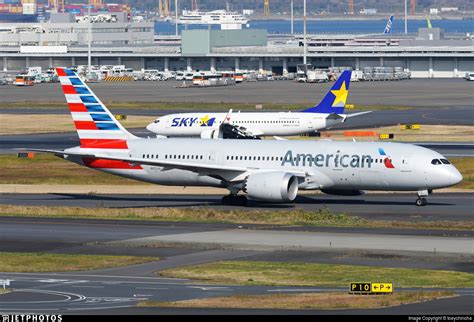 N Aa Boeing Dreamliner American Airlines Toeychincha