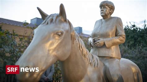 Nach Knapp Zwei Jahren Skulptur Von Ex Kanzlerin Merkel