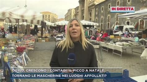 Catania La Gente Al Mercato Per Le Spese Di Natale Mattino Cinque