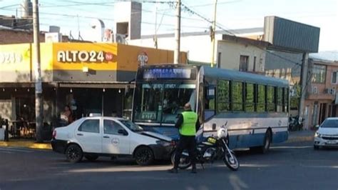 Choque Entre Un Rem S Y Un Colectivo Catamarca Actual