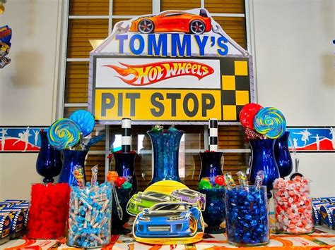 1000 Images About Hotwheels Birthday On Pinterest Birthdays Hot Wheels Cake And Race Car Party