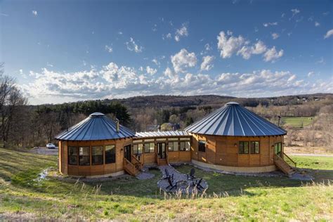 Exteriors - Smiling Woods Sequoia 41 Yurt