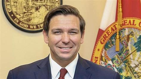 Ron Desantis Steps Down As Governor To Pursue Dream Of Being A Travel