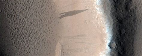 HiRISE Drops 1,000 Stunning New Mars Images For Your Viewing Pleasure ...