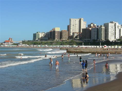 Playa De Mar De Plata Una De Las Tantas Playas De Mar Del Flickr