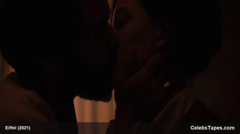 Emma Mackey Nude Sex