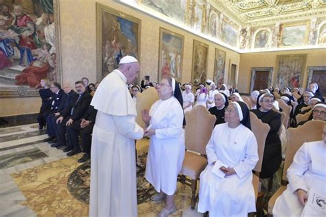 Aux sœurs théatines de l Immaculée Conception Activités du Pape