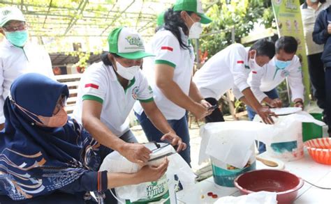 Pemkot Surabaya Beri Pelatihan Pengolahan Dengan Eco Enzyme Untuk