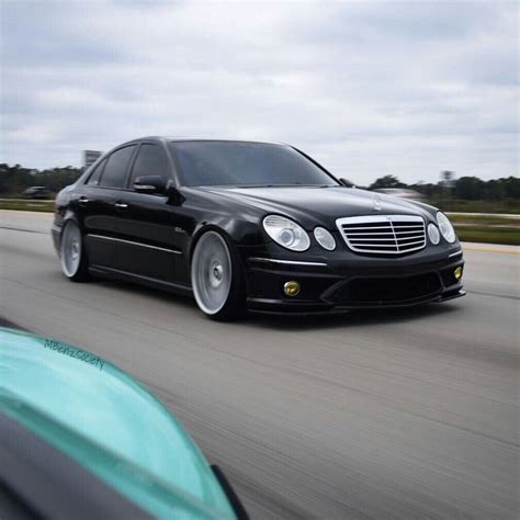 Mercedes E63 Amg W211 Mercedes E55 Amg Mercedes Benz Cars Mercedes Benz