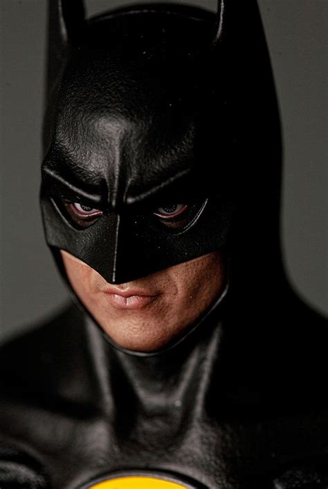 Batman The 1989 Film Merchandise Spotlight Hot Toys DX09 Michael Keaton Batman 12 Figure