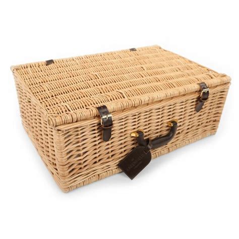 Highland Dunes Beaulieu Willow Picnic Hamper For Four People Wayfair