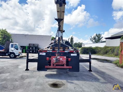 National 900a 26 Ton Boom Truck Crane Mounted On Mack Cv713 For Sale